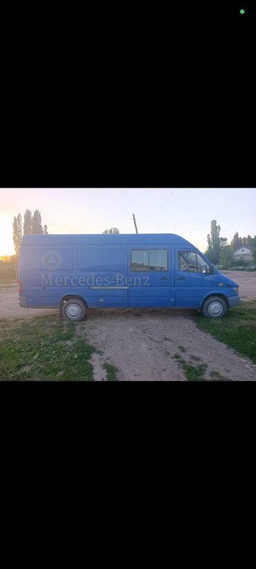 расрочкага машина алам: Mercedes-Benz Спринтер: 2002 г., 2.7 л, Механика