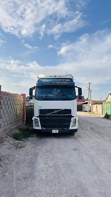 kogel: Тягач, Volvo, 2005 г., Тентованный — 2