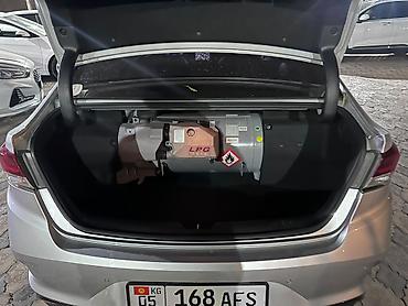 Продажа авто: Hyundai Sonata: 2020 г., 2 л, Автомат, Газ, Седан — 5