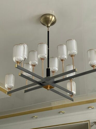 Şamlar: Çılçıraq, 10 və daha çox lampa, Şüşə