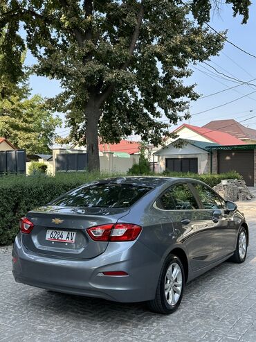corolla runx: Chevrolet Cruze: 2019 г., 1.4 л, Автомат, Бензин, Седан