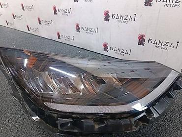 Передние фары: Передняя правая фара Б/у, Оригинал — 19