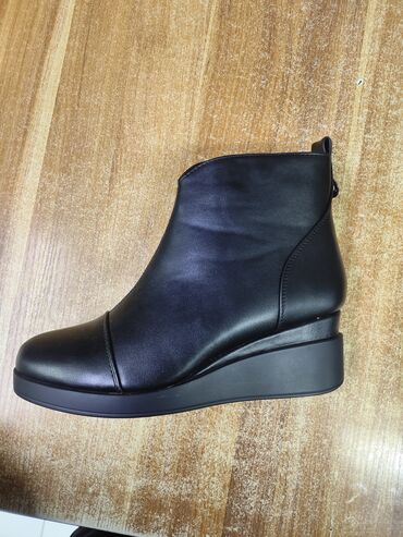 Ботинки и ботильоны: Остаток. 50 пар бар . озу оптом баасы 1300, 1500,1800 болгон товарлар — 12