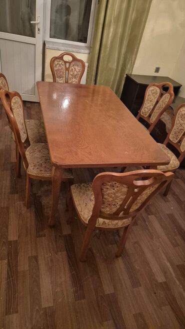 Mətbəx mebeli: Qonaq otağı üçün, İşlənmiş, Açılmayan, Dördbucaq masa, 6 stul lalafo.az -da Mətbəx mebeli: Qonaq otağı üçün, İşlənmiş, Açılmayan, Dördbucaq masa, 6 stul