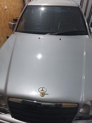 Продажа авто: Mercedes-Benz W124: 1992 г., Автомат, Седан — 6