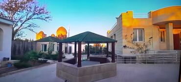 Həyət evləri və villaların satışı: Ev monolit betonla, qaya üzərində tikilib, dəniz mənzərəlidir. 1-ci — 20