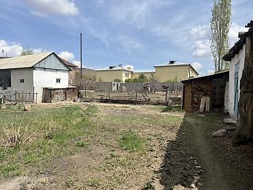 Продажа коттеджей и домов: Продаётся жилой дом с приусадебным участком. Жумгал район с Чаек в — 10