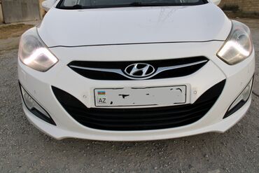 mercedes matoru: Hyundai i40: 2 л | 2012 г. Седан