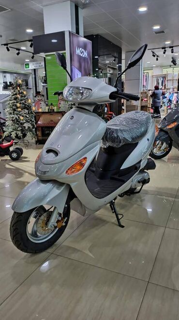 Motosiklet və mopedlər: Moped khan kreditle- 300 azn ilk odenis 12 ay gundelik 6 manat odeme