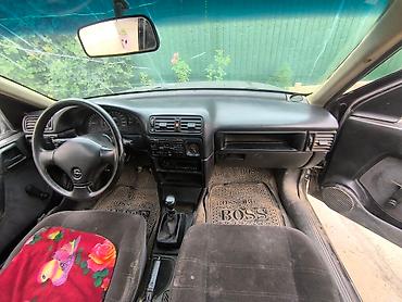 Opel: Opel Vectra: 1991 г., 1.8 л, Механика, Бензин, Универсал — 4