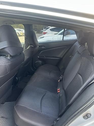 tayota sienna: Toyota Prius: 2017 г., 1.8 л, Вариатор, Гибрид, Хэтчбэк — 7
