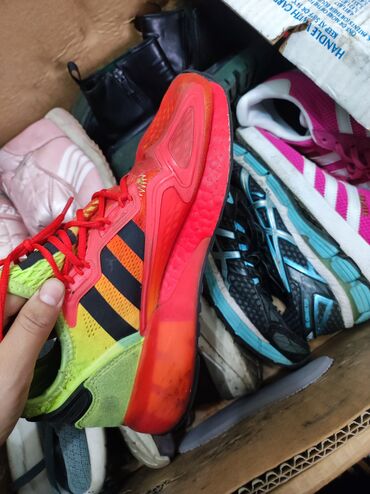 Кроссовки и спортивная обувь: Кроссовки и спортивная обувь, 38, Adidas, Б/у, цвет - Розовый, Самовывоз