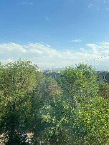 10 мкр квартира: 3 комнаты, 63 м², 105 серия, 5 этаж, Косметический ремонт