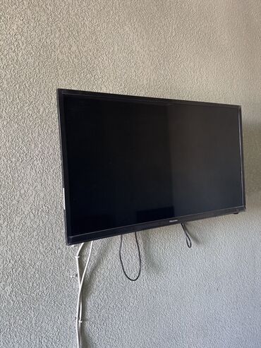 телевизор: Телевизор Hisense 32". 6 штук за все 18000 На всех телевизорах есть