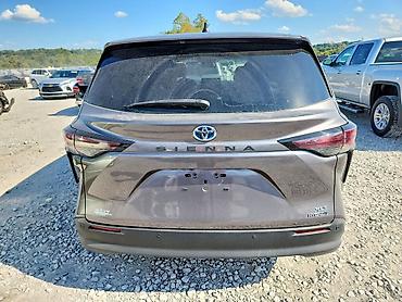 тайота сияана: Toyota Sienna: 2023 г., Гибрид, Минивэн — 5