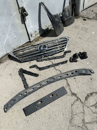 Решетки радиатора: Решетка радиатора Lexus — 11