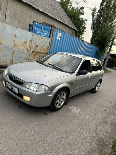Mazda: Mazda 323: 1999 г., 1.5 л, Механика, Бензин, Хэтчбэк