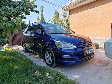 Toyota Avensis Verso: 2004 г., 2 л, Автомат, Бензин, Минивэн at lalafo.kg Toyota Avensis Verso: 2004 г., 2 л, Автомат, Бензин, Минивэн