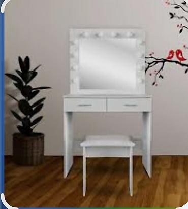 lavabo sa ormaricem: 07. Moderan toaletni stolić sa ogledalom i 12 sijalica - 23.000din — 1