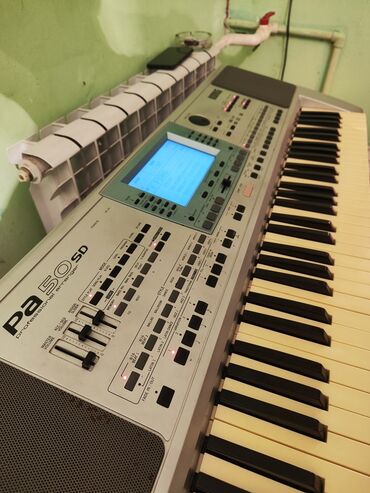 Pianolar: Sintezator, Korg