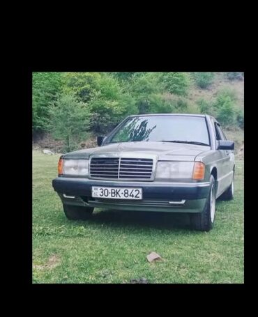 Mercedes-Benz: Mercedes-Benz 190: 2.1 l | 1991 il Sedan — 4