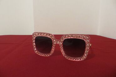 pinko tasne cena: Sunglasses, Gucci