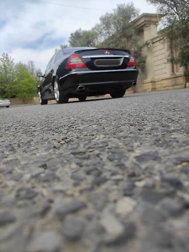 Mercedes-Benz: Mercedes-Benz E-Class (W211) sedan - Korpus: qara rəng, 4 qapı, xrom — 12