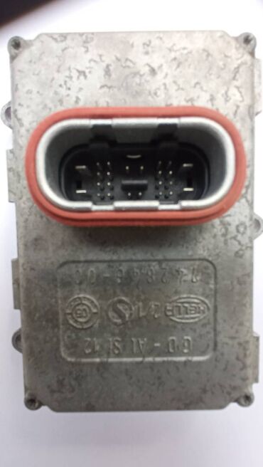 Auto delovi: Orginal Xenon ballast Mercedes 5DF A Zamenski Ballast ( ili kako ga — 2