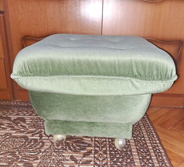 Sofe i kaučevi: Trosed-u odličnom stanju, bez oštećenja mebla, bez fleka, mehanizam — 8