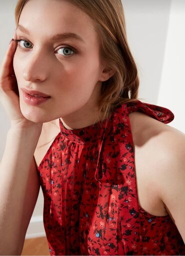 Köynək və bluzalar: Bluzlar - Rəng: saf ağ - Model: uzunqol, düyməli, yüngül dar kəsim - — 15