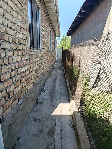 Продажа коттеджей и домов: 4 комнаты, 140 м², 4 соток, Бишкек, Собственник — 17