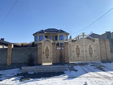 6 комнат и более, 240 м², Бишкек