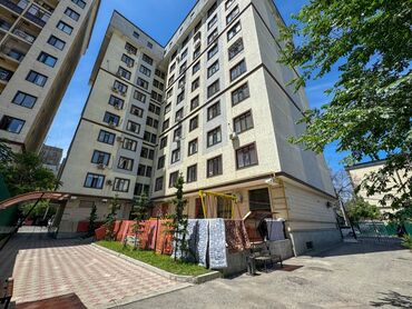 продаю квартира в бишкек: 2 комнаты, 70 м², Элитка, 2 этаж