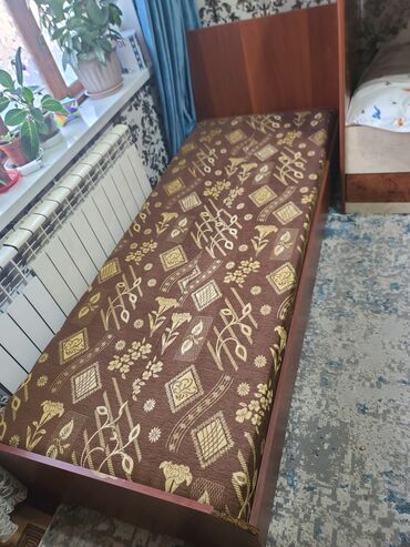 Кровати: Спальный мебель длина 190 ширина 80 состояния нормальное гор Ош