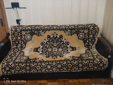 Örtüklər: 1.93--1.35 ölçüsü 
2ədəd var 
birisi 10azn