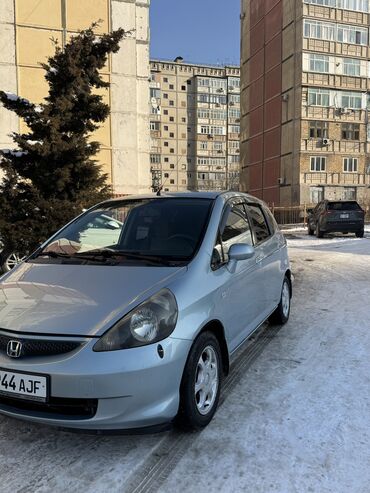 Honda: Honda Jazz: 2008 г., 1.3 л, Механика, Бензин, Хэтчбэк