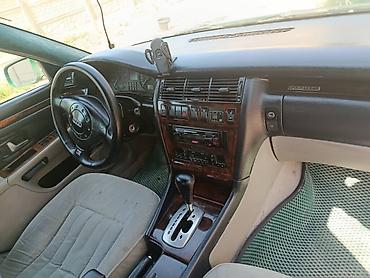 крузер 80: Audi A8: 1996 г., 3.7 л, Автомат, Бензин, Седан — 4