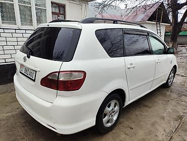 Toyota: Toyota Ipsum: 2005 г., 2 л, Механика, Дизель, Минивэн at lalafo.kg — 4 Toyota: Toyota Ipsum: 2005 г., 2 л, Механика, Дизель, Минивэн — 4