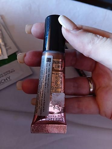 steve madden salonke: Kozmetički set – miks šminke i skincare proizvoda Sadržaj: - Vichy — 10