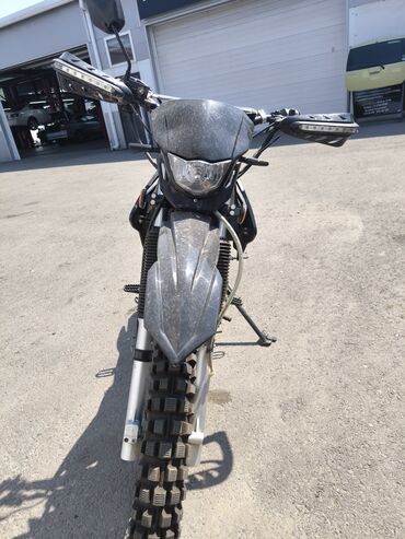 мотоциклы из китая с бесплатной доставкой: Эндуро Honda, 250 куб. см, Бензин, Чоңдор үчүн, Колдонулган