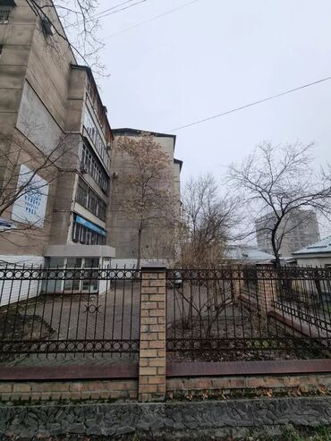 Офисы: Сдаю Офис, 98 м², В жилом комплексе, 1 линия, С отдельным входом, С отдельным сан узлом