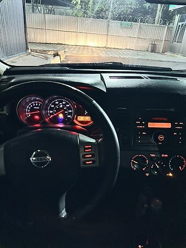 рд 1: Nissan Versa: 2011 г., 1.8 л, Автомат, Бензин, Хетчбек — 10