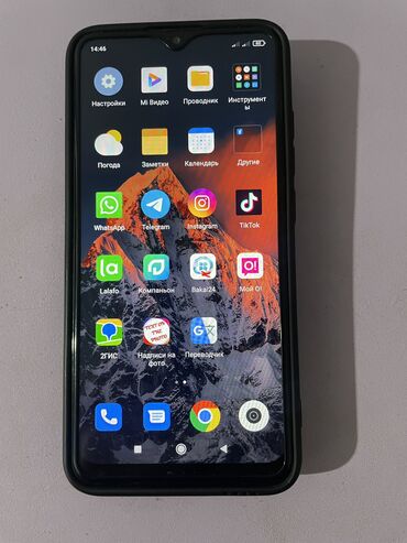 чехол для телефона на руку: Xiaomi, Mi 8, Б/у, 32 ГБ, цвет - Черный, 2 SIM