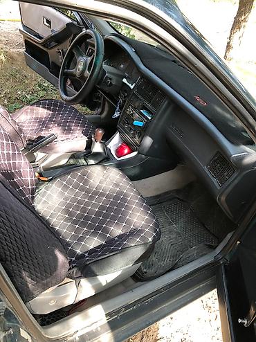 хундай аванте 1: Audi 80: 1993 г., 2 л, Кол менен иштөөчү, Бензин, Седан — 5