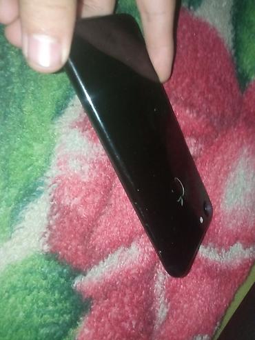зарядка аппл: IPhone 7, Б/у, 128 ГБ, Черный, 100 % — 4