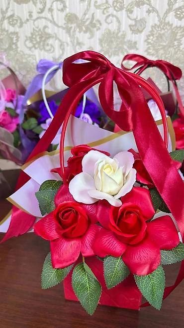 Букеты из живых цветов: Букеты из мыльных роз - Элегантные композиции из реалистичных — 9