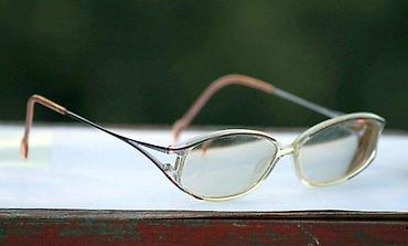 Naočare: Fielmann TITANIUM 12 grama sa staklima LAKI dioptrijski ram. 12 grama — 5