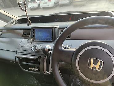 alphard toyota alphard: Honda Stepwgn: 2005 г., Автомат, Бензин, Минивэн — 4