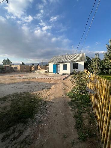 Продажа домов: Ыссык-Кол району Кош-Кол айылынан жер там сатылат Баня бар 17 сотых — 6
