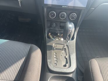 Nissan: Nissan Sunny sedan Bu nömrəyə WhatsApp vasitəsilə yaza bilərsiniz — 8